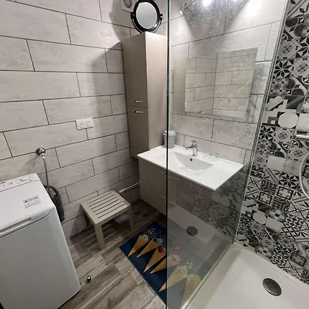 Avec Piscine, Parking, Clim, à 50m - Fr-1-702-69 * Agde